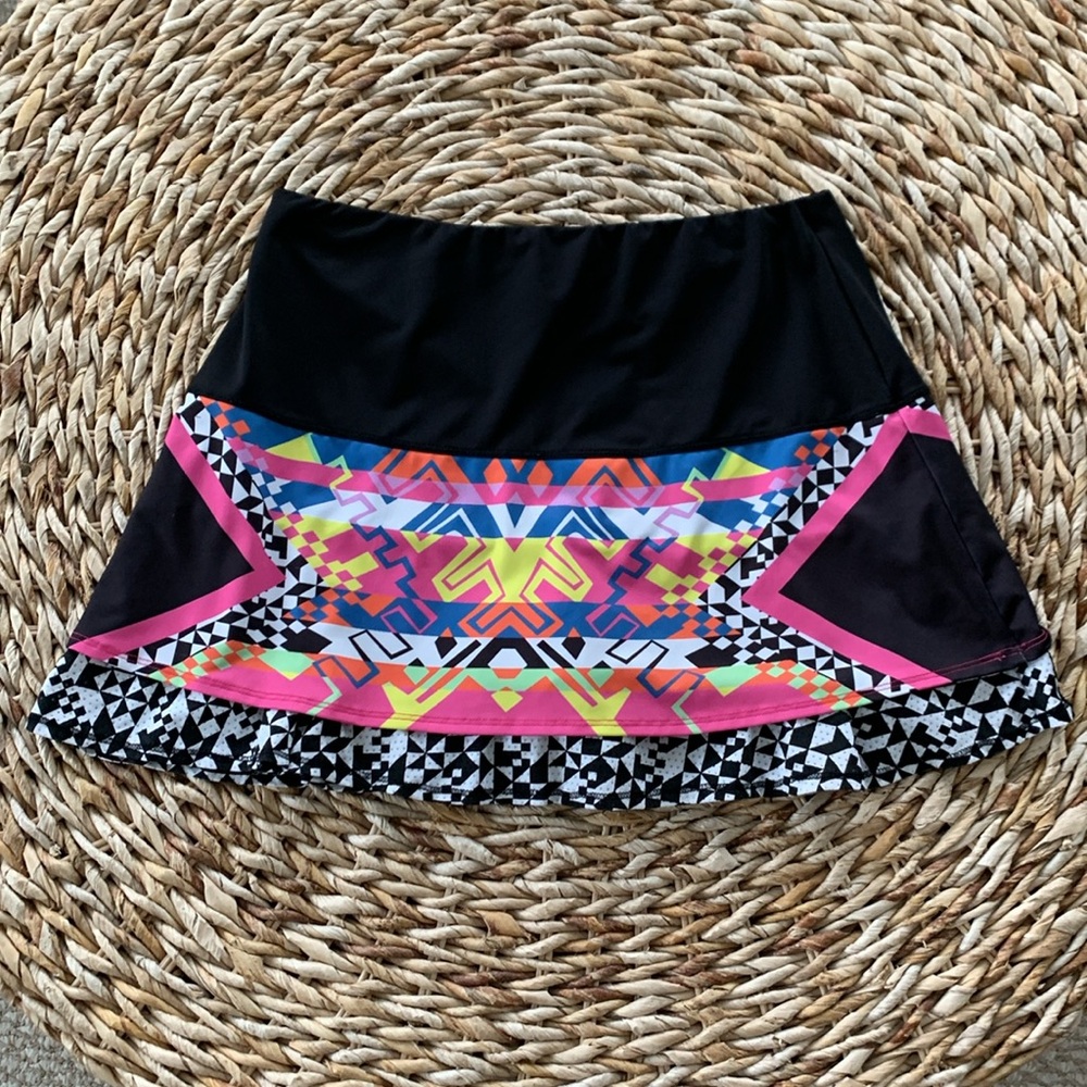 Lucky in Love Neo Geo Tiered Skort - Picture 4 of 12
